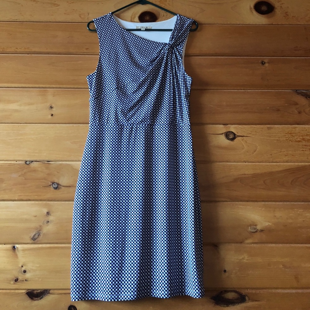 41 Hawthorn sheath dress